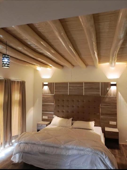 Sindhu Residency Hotel She Esterno foto